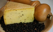 Bio-Käse-Spezialitäten - Eichsfelder Schnittkäse - Sorte: Schwarzer Pfeffer